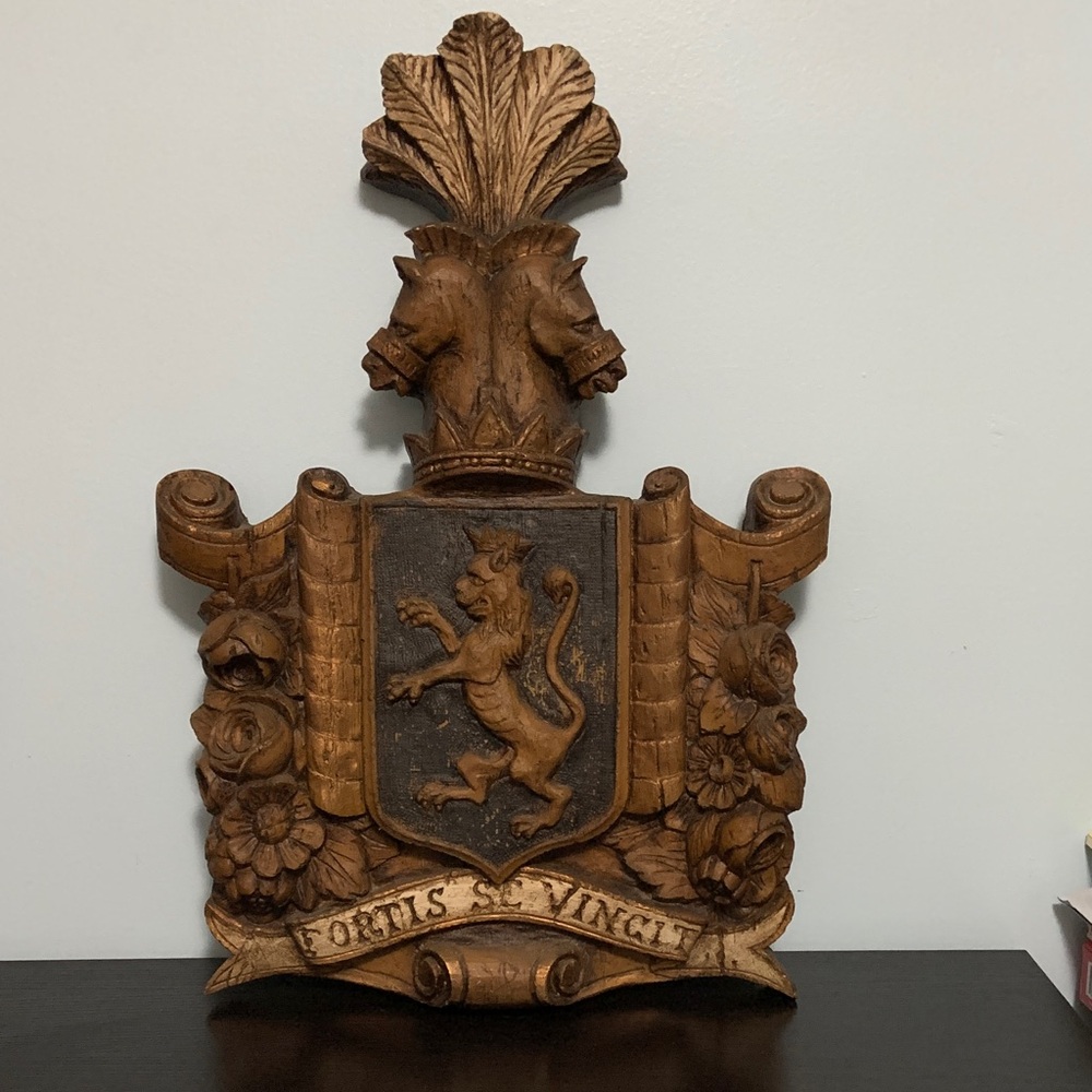 Latin 3D Medieval Wall Crest Art by Vanguard Studios 1969